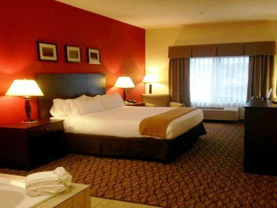 Express By Ihg Niles