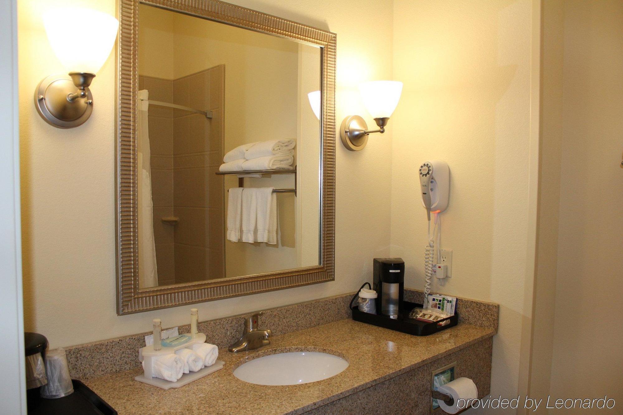 Hotel Express By Ihg Niles