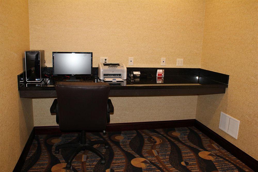 Express By Ihg Hotel