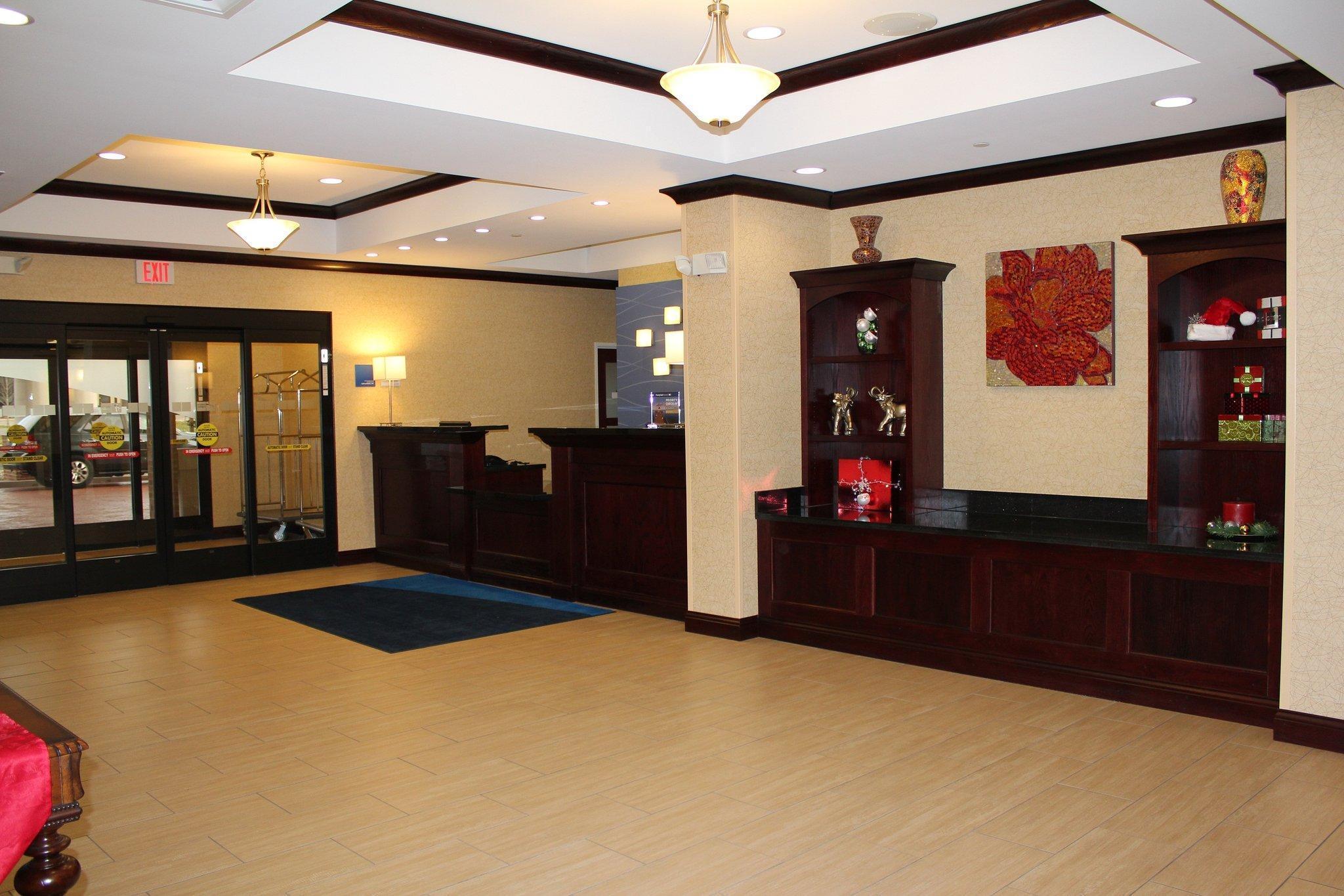 Hotel Express By Ihg Niles